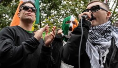 'The Brits are at it again' - Kneecap ‘will not be silent’ over appeal against decision to end terror case