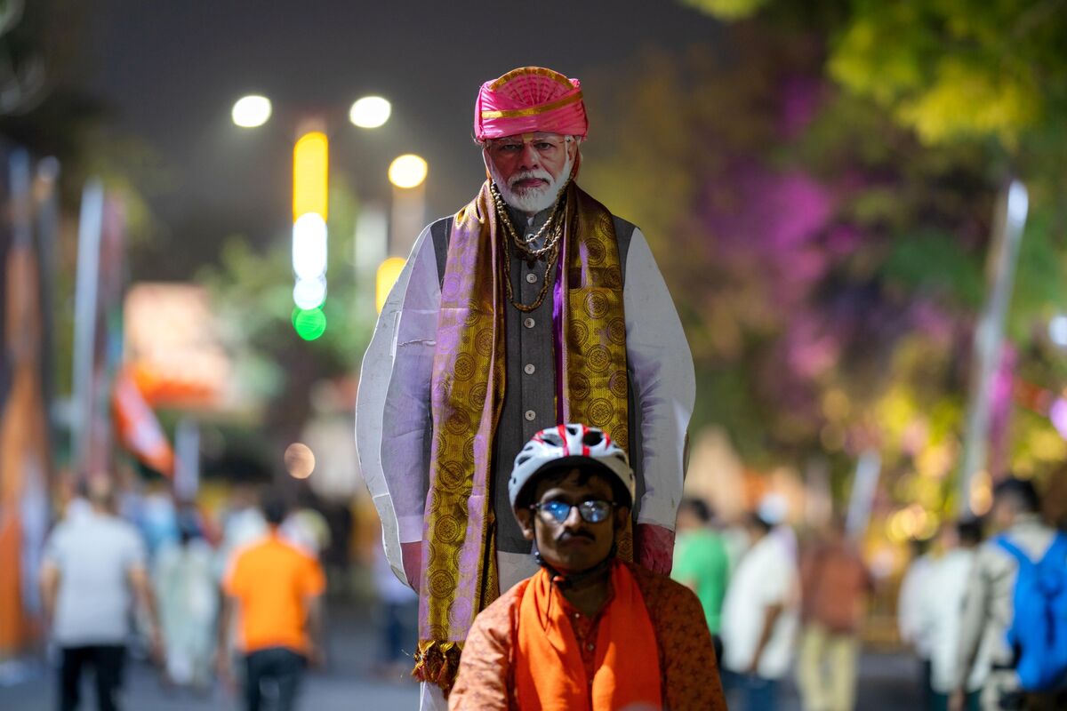 Modi’s A-Team Rescues India’s Economy From Trump Trauma, Sets Stage for 2026