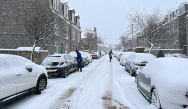 Is your car battery going flat in the cold weather? The warning signs to check