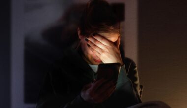 ‘Delete Sensitive Messages’—Feds Warn iPhone And Android Users