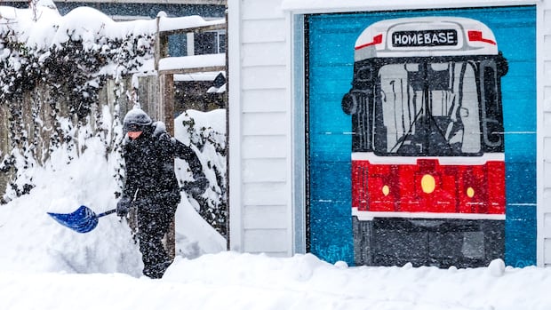 GTA gets back to business following heavy snowstorm