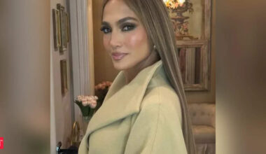 Quote of the day: Quote of the day by Jennifer Lopez: You get what you give…………