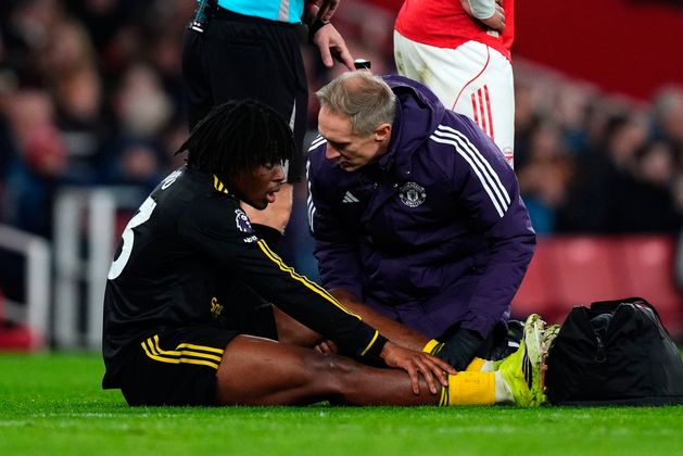 Patrick Dorgu out for 10 weeks as Man United dealt worst case scenario with injury