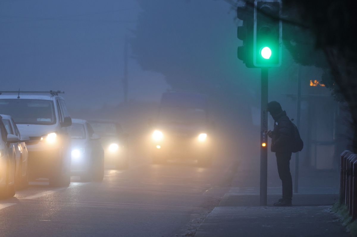 08/01/2025 Commuters pictured in Lucan, Co. Dublin in fog