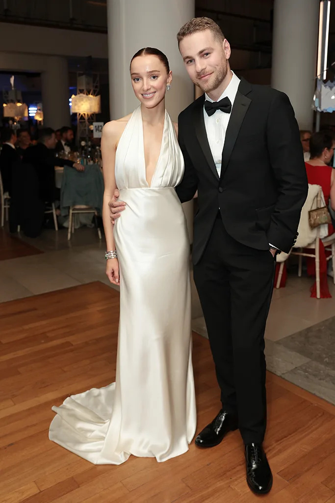 <p>Phoebe Dynevor</p>