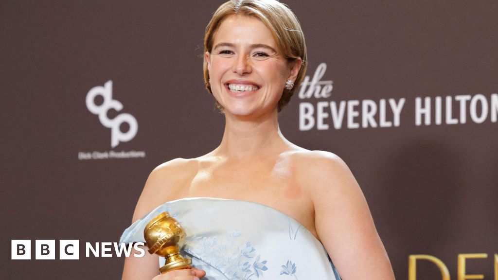 Academy Award glory next for Irish star and her film Hamnet?