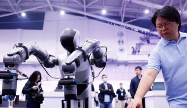 Foxconn's Q4 revenue jumps 22% to record high on AI demand