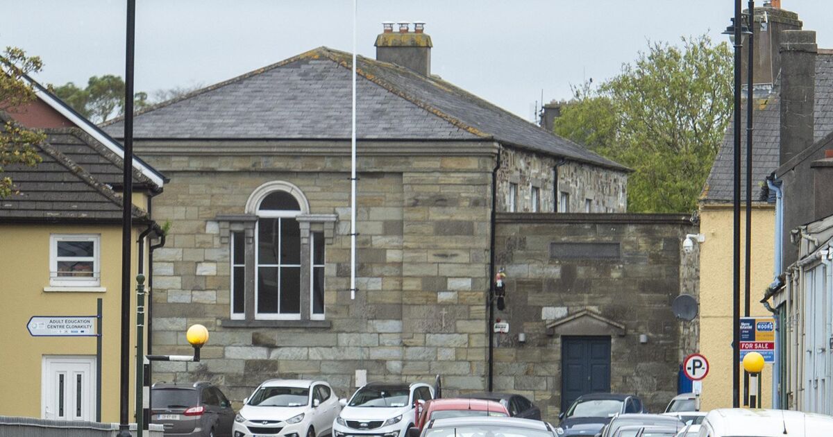 Man with 12-year driving ban caught driving illegally on Cork roads five times in one year