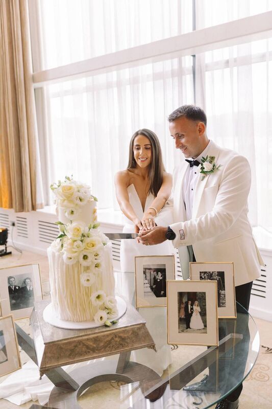 The couple’s wedding cake was by Ramune from Ms Cupcake Cork.