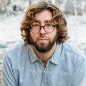 Headshot of senior creator economy reporter Geoff Weiss