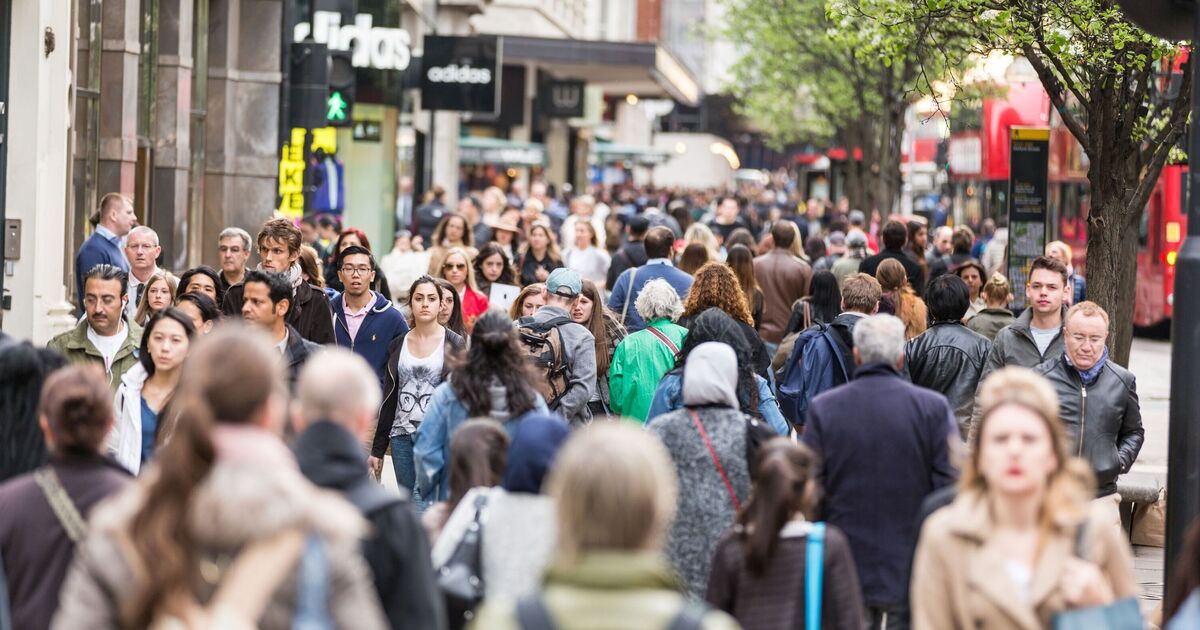 Major fashion retailer shutting down 12 shops next week - full list | UK | News