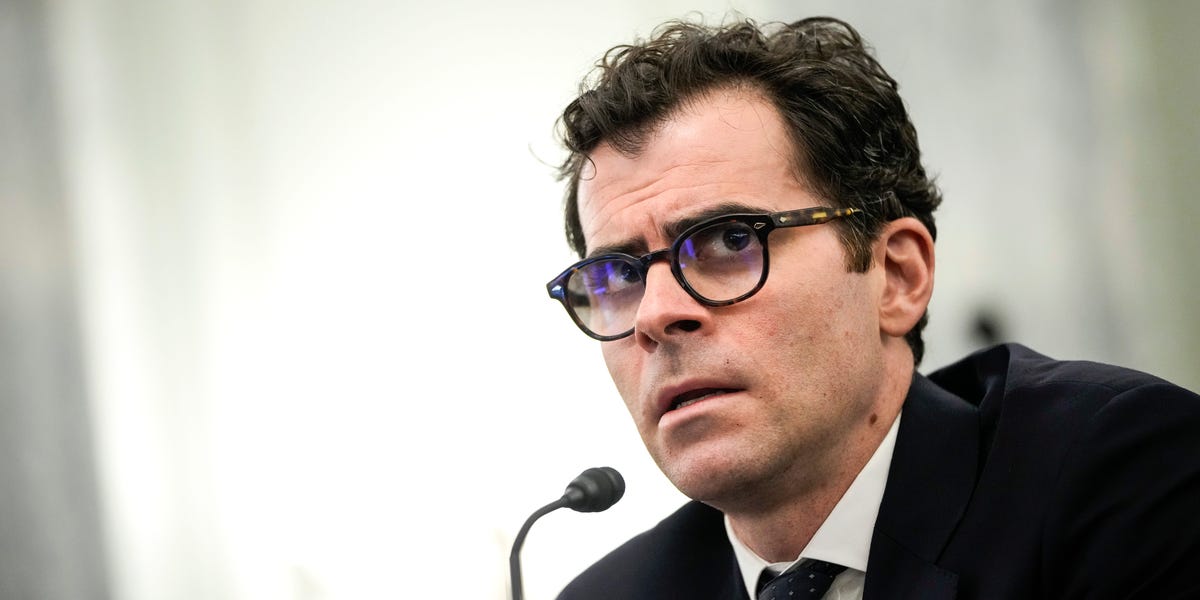 Instagram Boss Says the Platform's Polished Feed Is Dead Thanks to AI