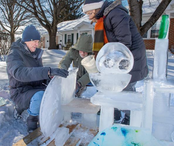 Landis Homes ice sculptures