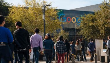 Google Warns of 'Breaking Search,' As Pressure Mounts Over Web Future