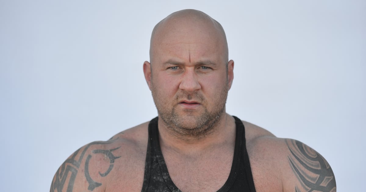 Funeral of strongman Pa O’Dwyer to take place in Co Limerick – The Irish Times