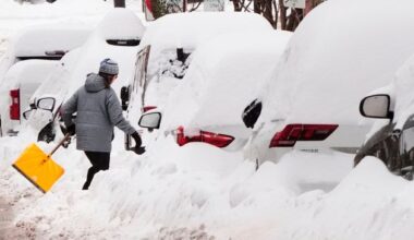 US braces for more freezing cold as winter storm leaves at least 28 dead