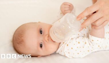 Aptamil infant formula batch recalled in UK over toxin discovery