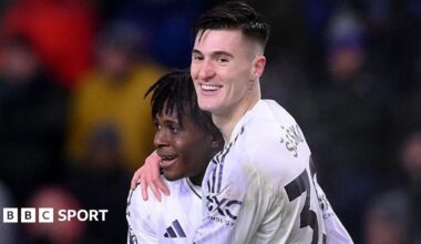 Burnley 2-2 Man Utd: Benjamin Sesko scores twice as Man Utd held at Burnley