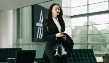 Emma Stone Is Indignant You Would Think She Dared to Play Miss Piggy in the New 'Muppets' Movie