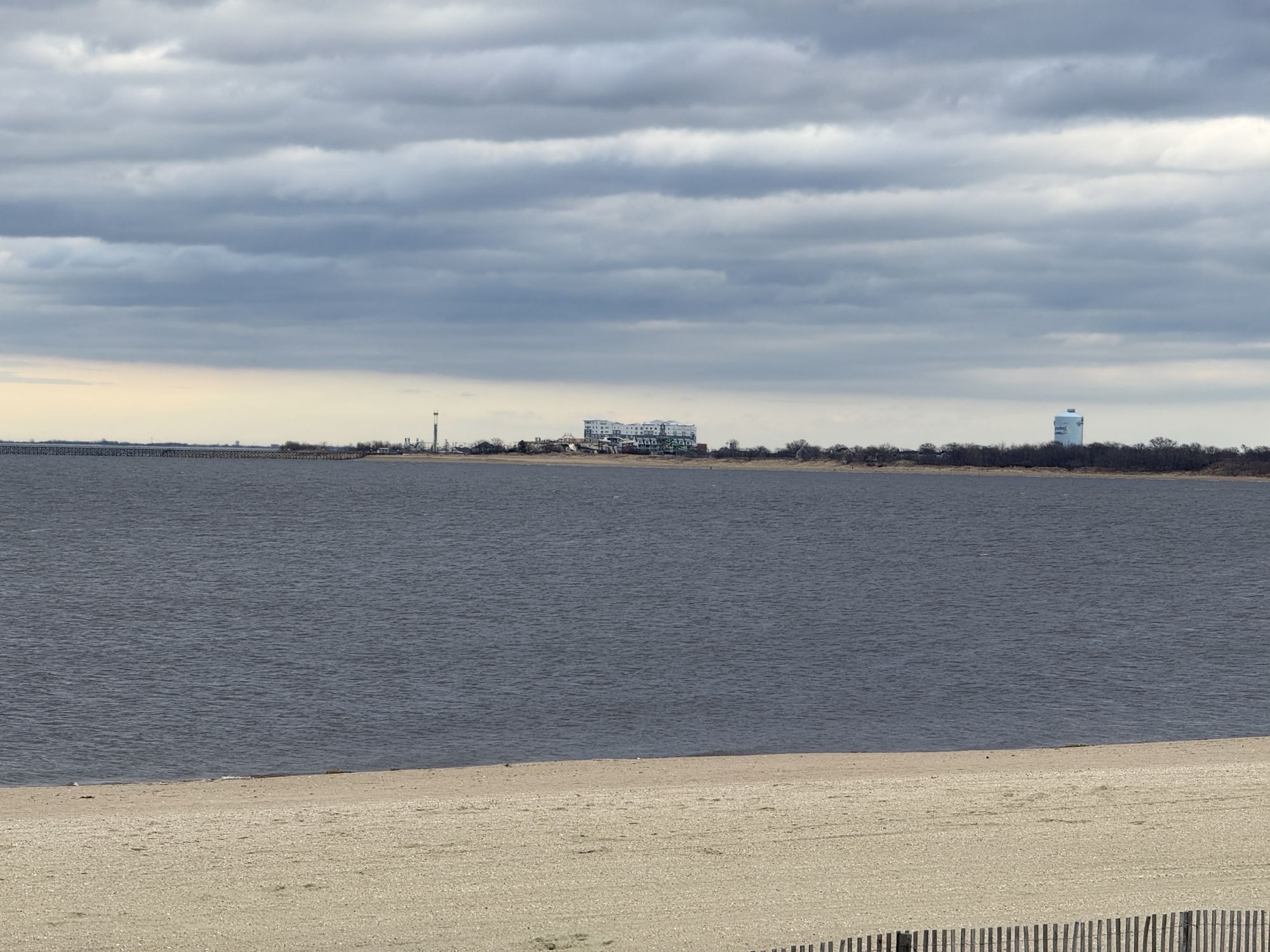 Shiftcam 240mm Super Zoom Tele zoom sample.