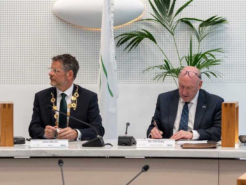 Mayor of Limerick John Moran and director general of Limerick City and County Council Dr Pat Daly at a local authority meeting.
Photograph: Don Moloney