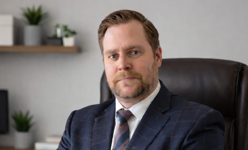 Local solicitor goes out on his own to open new legal practice in Buncrana
