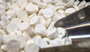 Dublin man allegedly caught with €300k of cocaine and ecstasy under his bed in Garda raid, court hears