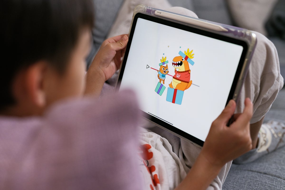 Anxiety in teens linked to too much screen time as toddlers