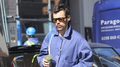 Harry Styles has been teasing a comeback for weeks (X)