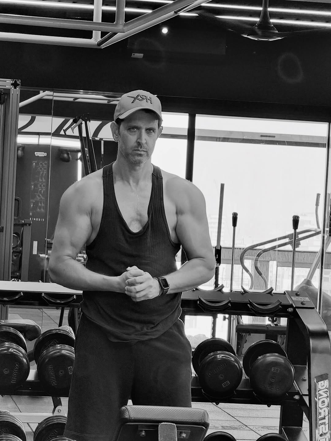 Another crucial aspect of Hrithik’s training is variation and intensity. He often mixes up his routines with cable curls, hammer curls, and preacher curls to hit the biceps from different angles. Hammer curls, in particular, target the brachialis muscle, which lies beneath the biceps and pushes them upward, creating a fuller appearance. Preacher curls, performed on a dedicated bench, prevent cheating and maximize isolation, a technique Hrithik has reportedly used to refine his arm shape.