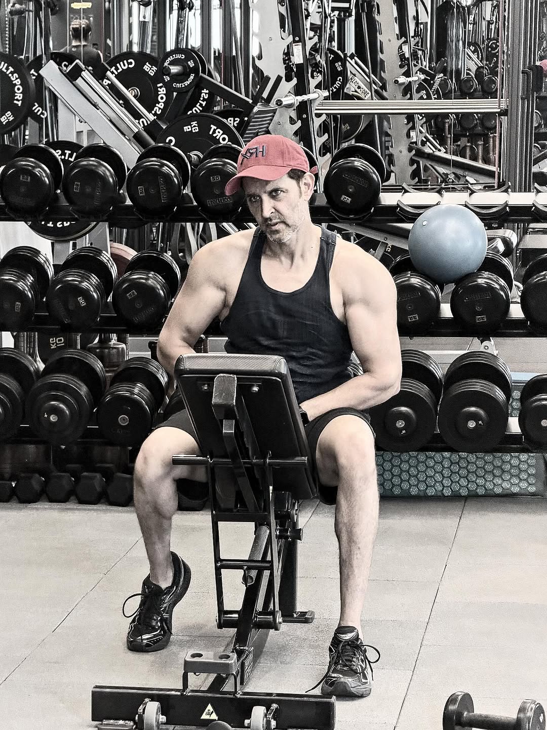 7. Of course, exercises alone are not enough. Hrithik’s physique is a product of holistic fitness, which includes proper nutrition, recovery, and cardiovascular conditioning. High-protein diets, adequate hydration, and sufficient rest are essential to muscle growth. His consistency in maintaining a balanced lifestyle ensures that his arms remain defined and powerful.