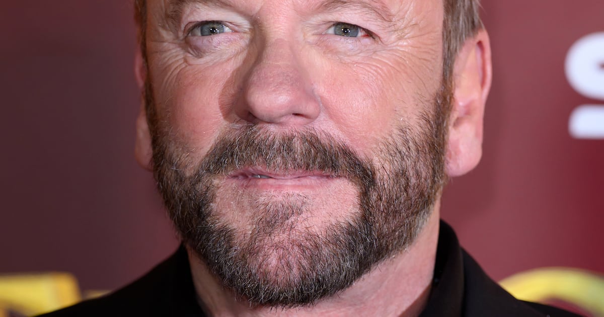 Kiefer Sutherland arrested after allegedly assaulting ride-share driver – The Irish Times