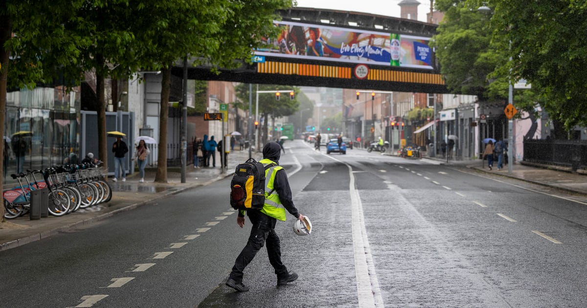 Woman living in tent found dead on Dublin’s Pearse Street – The Irish Times
