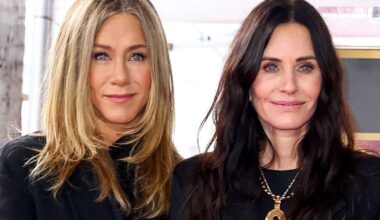 Courteney Cox celebrates 'Friends' costar Jennifer Aniston's past role