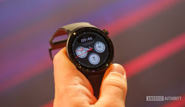 Motorola Moto Watch face in hand