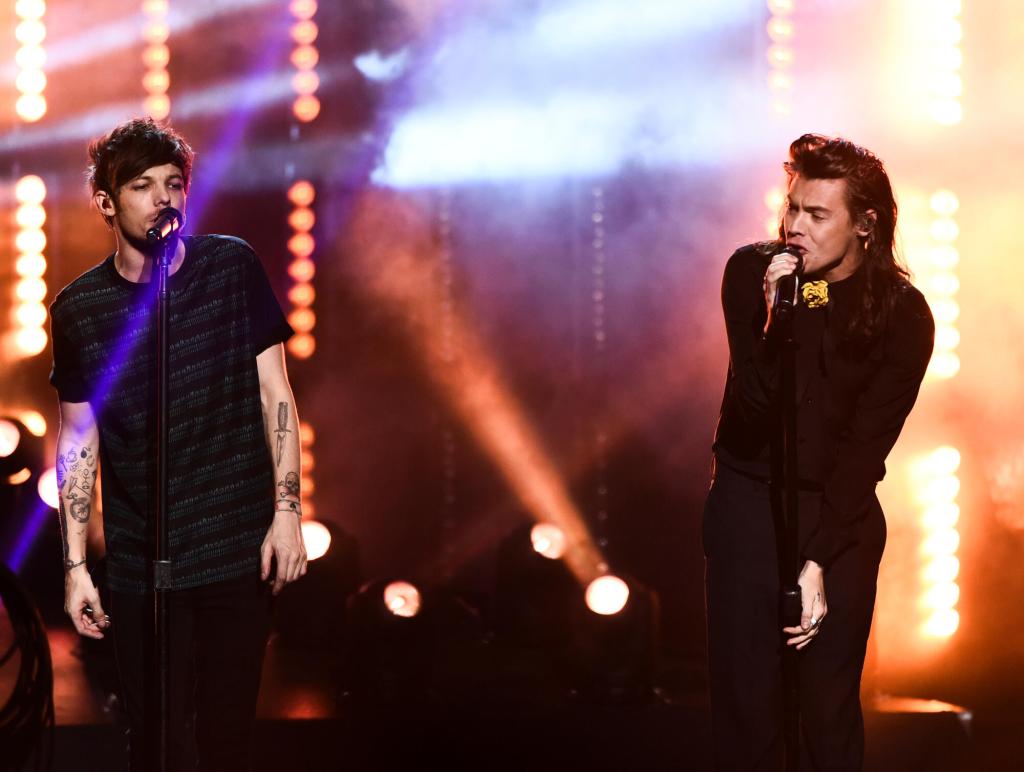 One Direction's Harry Styles, Louis Tomlinson Are No. 1 on U.K. Charts