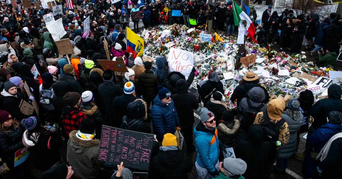 Thousands protest in Minneapolis over Ice shooting of Renee Good – The Irish Times