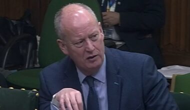 Loyalist paramilitaries ‘community workers by day, terrorists at night’ – former PSNI chief – The Irish Times