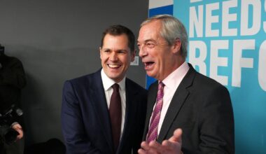Tory’s Robert Jenrick defects to Nigel Farage’s Reform UK – The Irish Times