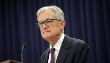 US Fed holds interest rates steady despite continuing pressure from Donald Trump – The Irish Times