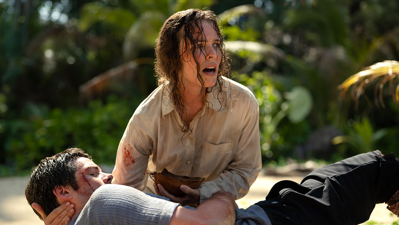 (L-R) Dylan O'brien as Bradley Preston and Rachal McAdams as Linda Liddle in 20th Century Studios' Send Help.