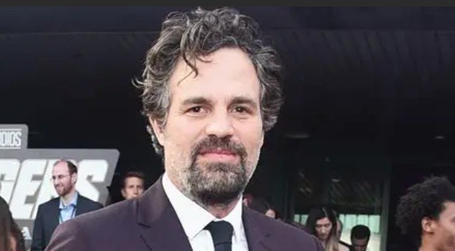 “Mark Ruffalo Hints at Political Move, Criticises US Parties, Backs Zohran Mamdani”