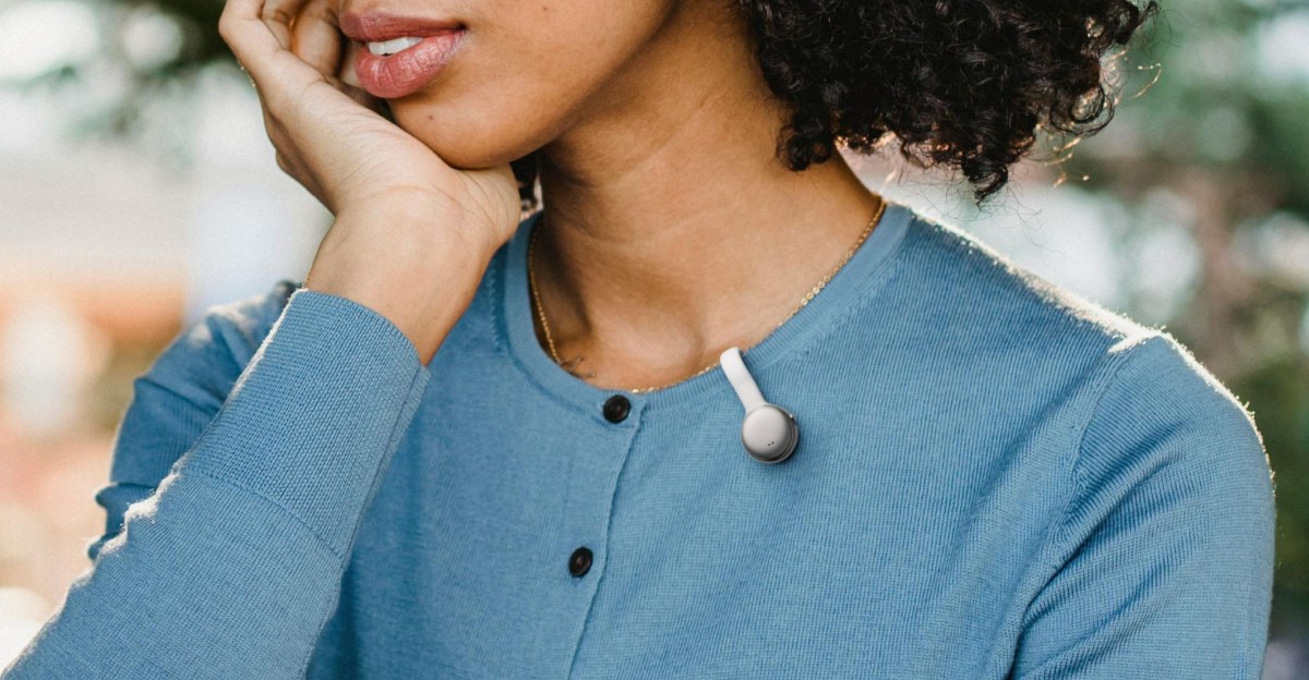 SwitchBot’s AI audio recorder is a ‘second brain’ for memories