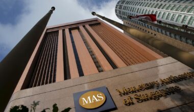 Singapore expected to keep monetary policy unchanged as growth outperforms
