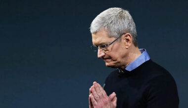 Apple falters in the AI race despite a year of hardware triumphs