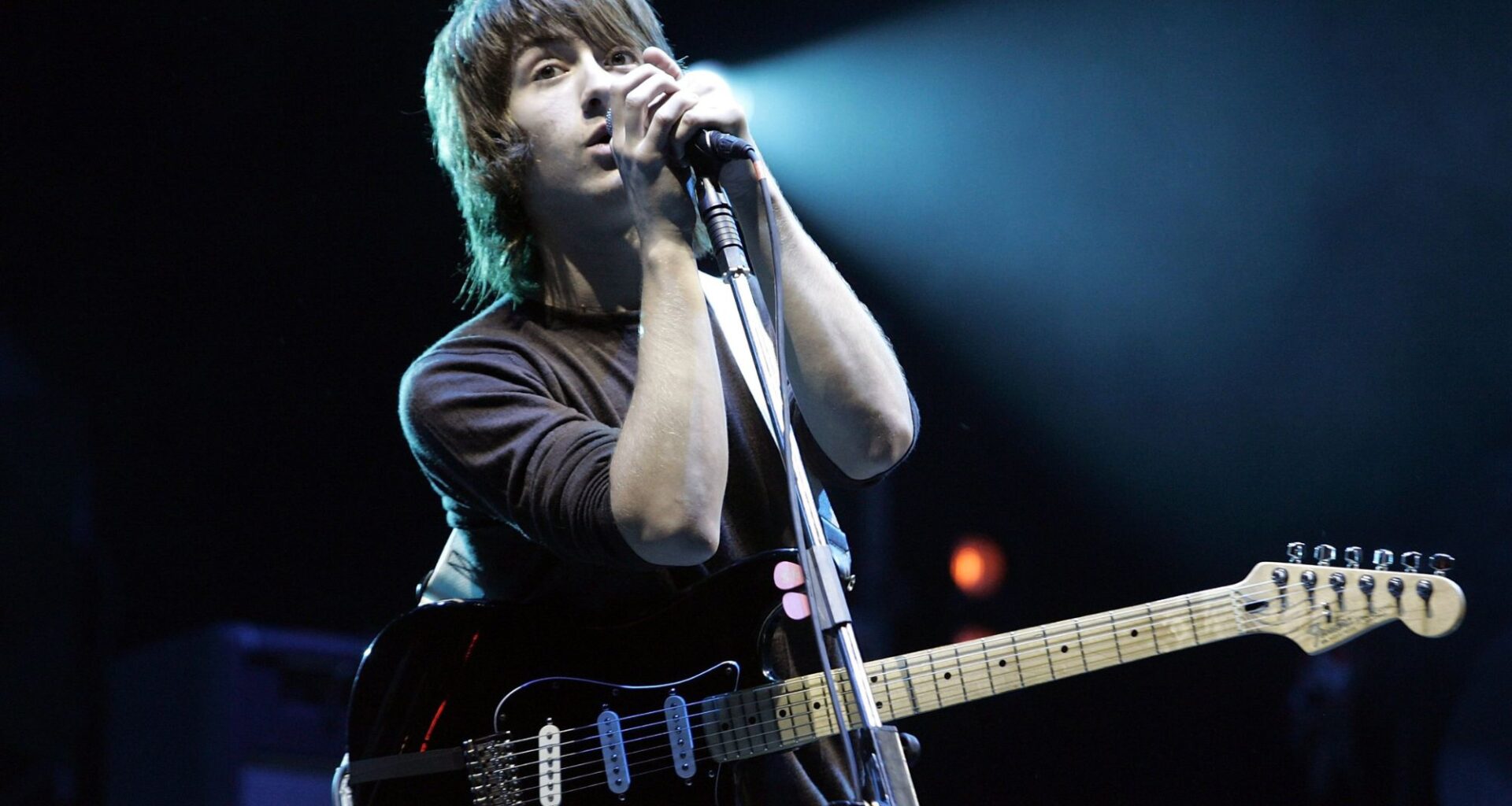 On the 20th anniversary of Arctic Monkeys' debut, revisit Alex Turner explaining 'I Bet You Look Good On The Dancefloor’