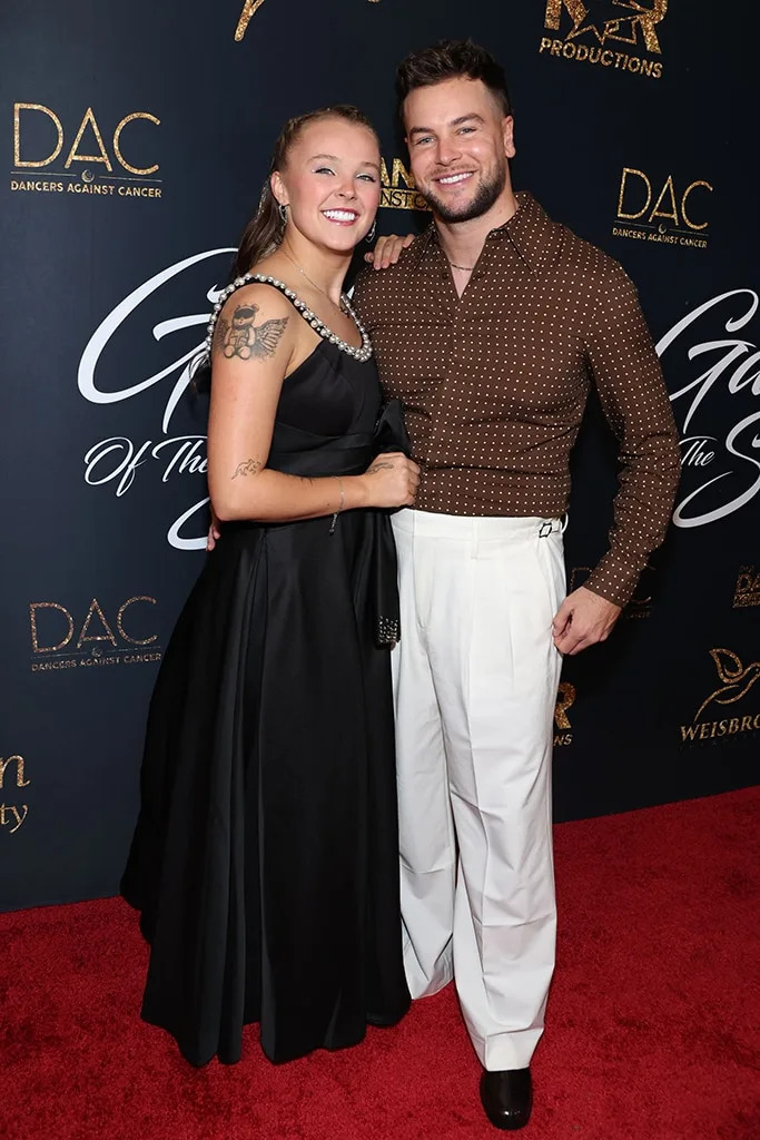 JoJo Siwa, Chris Hughes