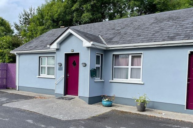 Galway GP pauses taking new patients after ‘overwhelming’ amount of requests following retirement of colleague