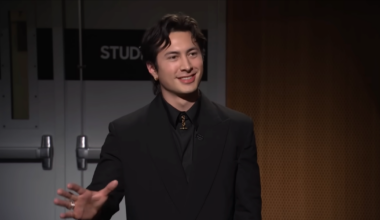 A Duet of Heated Rivalry Bits Won Late Night This Week