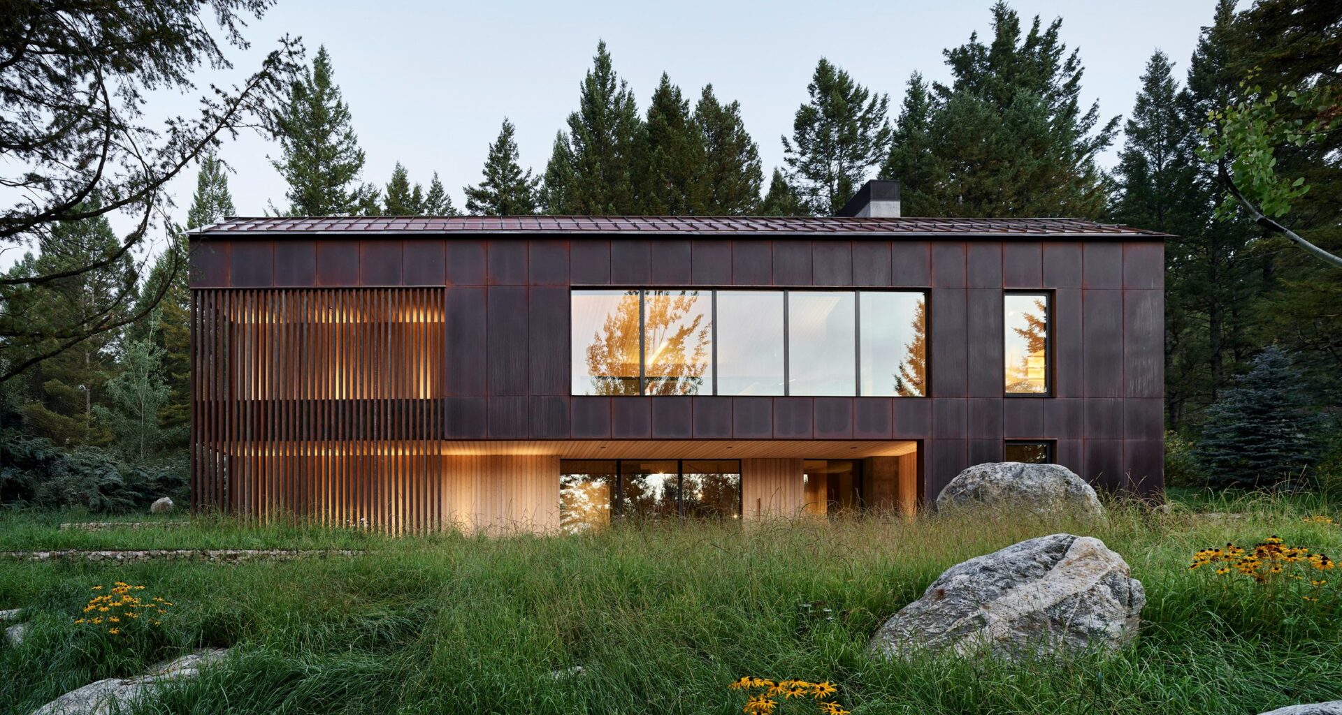 Weathering steel house CLB